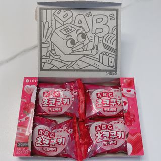 롯데제과 ABC초코쿠키 핑크베리 — 5점을 준 리뷰어가 2021년 2월 올린 사용 사진