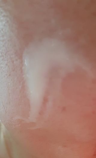 산수시 데포 세럼 수분 물광 비타민 에센스 50ml 기초화장품 — 5점을 준 리뷰어가 2021년 8월 올린 사용 사진