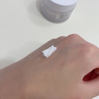 플레라디 에델바이스 인리치드 머랭 크림 — 4.5점을 준 리뷰어가 2021년 7월 올린 사용 사진