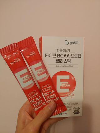 [인디닥터] 타이탄 BCAA 프로틴 젤리스틱 — 5점을 준 리뷰어가 2022년 5월 올린 사용 사진