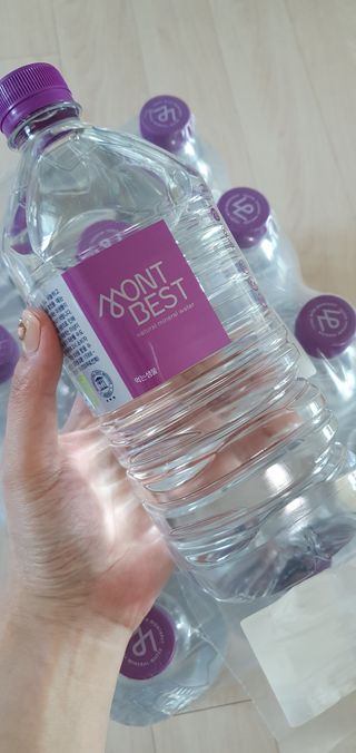 몽베스트 MONTBEST 1L 12입 — 5점을 준 리뷰어가 2022년 2월 올린 사용 사진