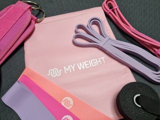 마이웨잇 심으뜸 홈트밴드세트 홈짐 여자홈트레이닝기구 운동용고무밴드 — 5점을 준 리뷰어가 2021년 7월 올린 사용 사진
