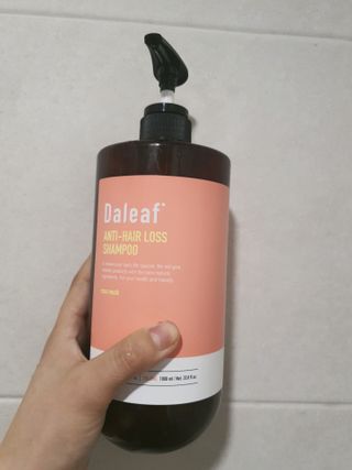 달리프 진저 베러 퍼퓸 탈모 완화 샴푸 1000ml 향 3종 — 5점을 준 리뷰어가 2021년 2월 올린 사용 사진