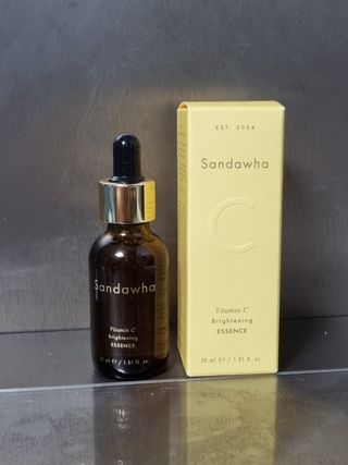 스킨큐어 산다화 비타민c 화이트닝 에센스 30ml — 5점을 준 리뷰어가 2023년 10월 올린 사용 사진