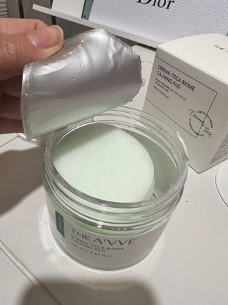 디에이브 더마-테카 바이옴 카밍패드 60매 — 5점을 준 리뷰어가 2022년 11월 올린 사용 사진