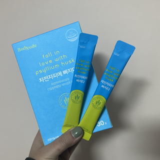 메디포스트 모비타 바디코드 식이섬유 차전자피에 빠지다 30포 — 5점을 준 리뷰어가 2022년 11월 올린 사용 사진