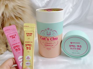 페페로니 잘 먹는 캣츄 - 무항생제 닭고기 12개 + 알래스카 연어 12개 — 5점을 준 리뷰어가 2021년 8월 올린 사용 사진