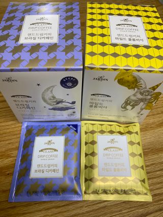 (주)쟈뎅 쟈뎅 클래스 핸드 드립 커피 10P 2종_디카페인 1종+랜덤 플레이버 1종 — 5점을 준 리뷰어가 2021년 4월 올린 사용 사진