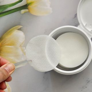 산다화 비타민씨 화이트닝 토너 패드 — 5점을 준 리뷰어가 2023년 5월 올린 사용 사진
