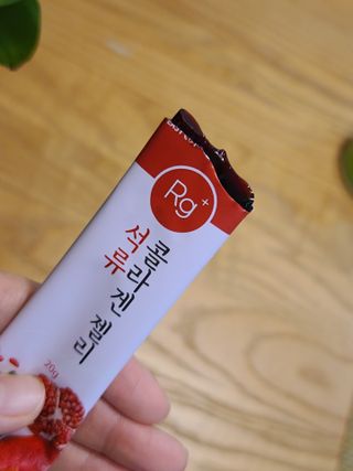 함초록 Rg+ 석류콜라겐젤리 — 4점을 준 리뷰어가 2021년 3월 올린 사용 사진
