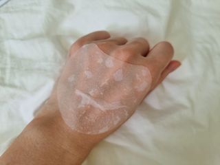 리더스코스메틱 리더스 카밍 바이오틱스 퀵 수딩 패드 — 5점을 준 리뷰어가 2022년 8월 올린 사용 사진
