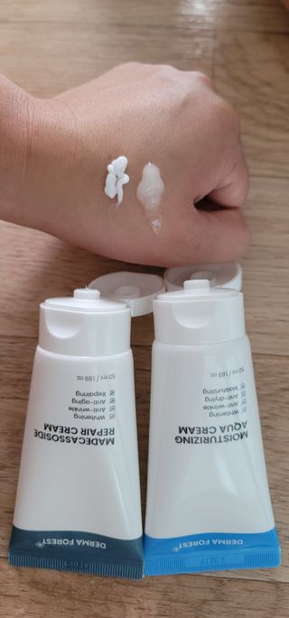 더마포레스트 마데카소사이드 리페어 크림,  모이스처라이징 아쿠아크림 — 5점을 준 리뷰어가 2021년 8월 올린 사용 사진