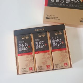 서울약사신협_투데이홍삼정플러스스틱_10g x 30포 — 5점을 준 리뷰어가 2021년 3월 올린 사용 사진