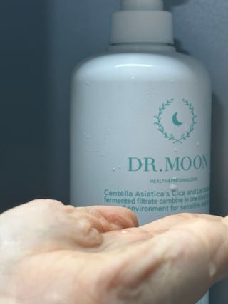 [닥터문] 센텔라 시카케어 화이트머스크 바디워시 1000ml — 5점을 준 리뷰어가 2023년 8월 올린 사용 사진