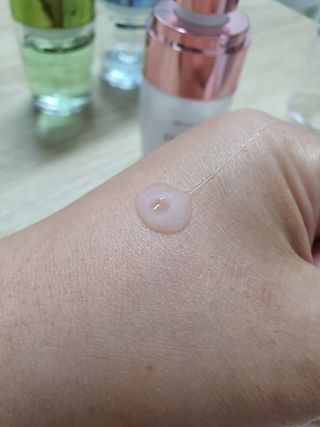 나우 [리브엠] 123억개 엑소좀으로 채운 눈부신 광채, 엑소코어 화이트닝 텐션 앰플 — 5점을 준 리뷰어가 2023년 6월 올린 사용 사진