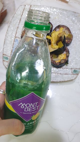 몽베스트 Montbest with Sparkling water Lemon OR Lime 20병(랜덤) — 5점을 준 리뷰어가 2022년 11월 올린 사용 사진