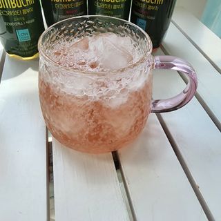 더그레잇티 콤부차 [매일유업] 더그레잇티 44kcal 콤부차 300ml *12개입 (오리지널 6개+베리리치 6개) — 5점을 준 리뷰어가 2023년 7월 올린 사용 사진