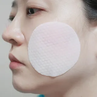 커스토젠 아크슈터 마이크로바이옴 토너패드 파우치타입 이중패드 1박스(50매) — 5점을 준 리뷰어가 2022년 7월 올린 사용 사진