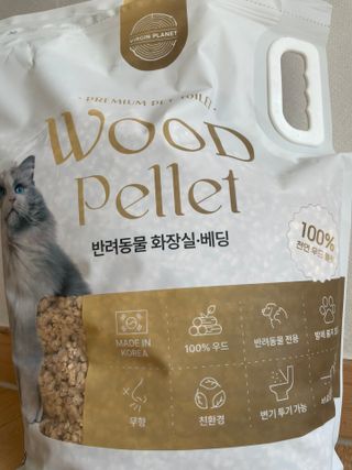 버진플래닛코리아 버진플래닛 고양이 화장실 우드 펠렛 모래 배변 펠릿 — 5점을 준 리뷰어가 2023년 3월 올린 사용 사진