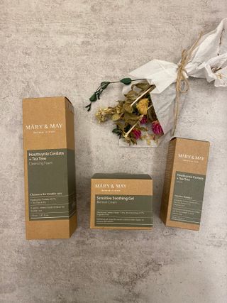 마리엔메이 센서티브 수딩 젤 크림 + 어성초 티트리 추출물 세럼 + 어성초 티트리 모공 클렌징 폼 — 5점을 준 리뷰어가 2021년 8월 올린 사용 사진