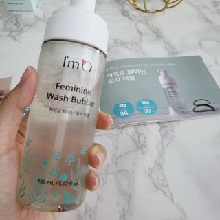 아임오 페미닌워시 150ML + 페미닌티슈6입 + 아임오스티커 + 쿠폰북 — 5점을 준 리뷰어가 2021년 10월 올린 사용 사진