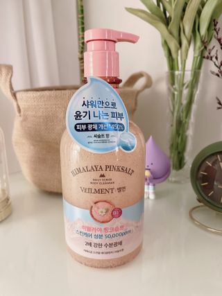 벨먼 내추럴스파 수분광채 스크럽 바디워시 600ml 5종 — 4점을 준 리뷰어가 2022년 5월 올린 사용 사진