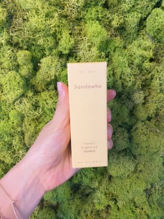 스킨큐어 산다화 비타민c 화이트닝 에센스 30ml — 5점을 준 리뷰어가 2021년 8월 올린 사용 사진