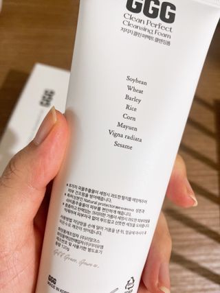 지지지 클린 퍼펙트 클렌징폼 120g — 4.5점을 준 리뷰어가 2022년 4월 올린 사용 사진
