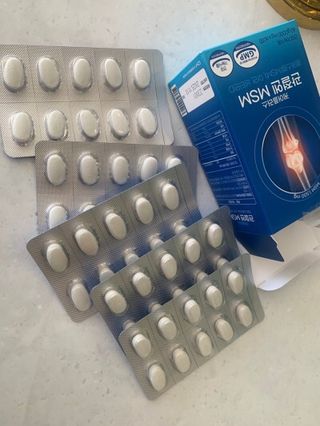 [경남제약헬스케어]케어플러스 관절엔 MSM 1000mg 60정/1개월분/관절/뼈/연골 영양/비타민D+아연/1일2정 — 5점을 준 리뷰어가 2024년 1월 올린 사용 사진