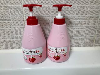 [과일나라] 피부가 마시는 딸기우유 바디클렌저&바디로션 — 5점을 준 리뷰어가 2022년 2월 올린 사용 사진