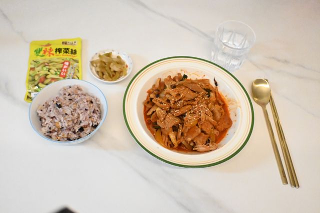 (프리용)야미하우스 홍콩 스파이시 프리미엄 짜사이 무침 500g 리뷰 사진