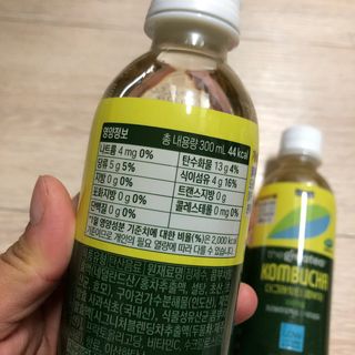 더그레잇티 콤부차 [매일유업] 더그레잇티 44kcal 콤부차 300ml *12개입 (오리지널 6개+베리리치 6개) — 5점을 준 리뷰어가 2023년 7월 올린 사용 사진