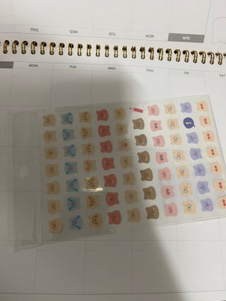 리훈 곰부 체크리스트+ 곰부 리무버블스티커 1장 — 5점을 준 리뷰어가 2021년 5월 올린 사용 사진