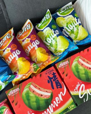 2022 오리온 여름한정판 초코파이 수박 / 포카칩 훌라망고맛 / 포카칩 라임모히또맛 — 5점을 준 리뷰어가 2022년 7월 올린 사용 사진