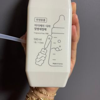 마더케이 디아 프리미엄 젖병세정제 500ml 액상형/무향 — 5점을 준 리뷰어가 2021년 12월 올린 사용 사진