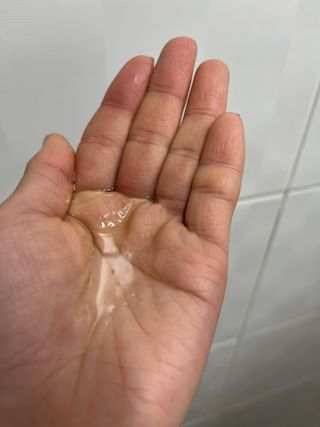 스킨큐어 산다화 순한 클렌징 동백 오일 200ml — 5점을 준 리뷰어가 2023년 2월 올린 사용 사진