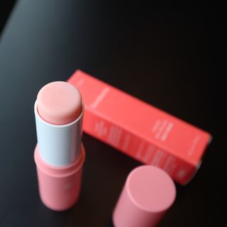 스킨큐어 산다화 카멜리아 안티 링클 멀티밤 — 5점을 준 리뷰어가 2022년 11월 올린 사용 사진
