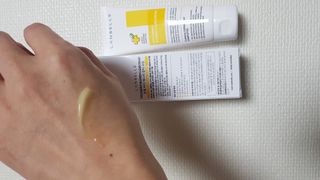 랑벨 비타 에너지 잡티 크림 75ml (피부 속 기미완화크림) — 4점을 준 리뷰어가 2022년 5월 올린 사용 사진