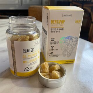 작심연구소 구취제거+충치예방+치아화이트닝 마법의 캔디 덴티팝3종(맛 랜덤 발송) — 3점을 준 리뷰어가 2022년 5월 올린 사용 사진