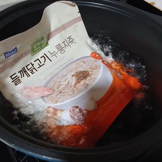 상하키친 소고기버섯 누룽지죽 / 들깨닭고기 누룽지죽 — 5점을 준 리뷰어가 2021년 10월 올린 사용 사진