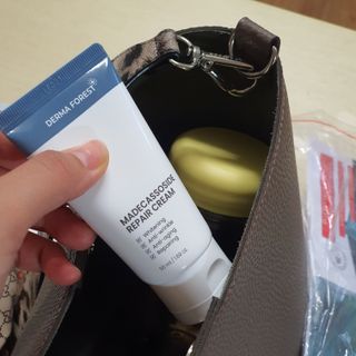 더마포레스트 마데카소사이드 리페어 크림 / 캐비아추출물 병풀추출물 시카케어 미백 주름개선 — 5점을 준 리뷰어가 2021년 7월 올린 사용 사진