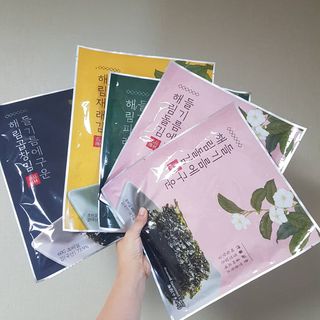 [해림맛김] 들기름에 구운 바삭바삭 김 4종 세트 + 1종 랜덤발송 총5개입 — 5점을 준 리뷰어가 2021년 2월 올린 사용 사진