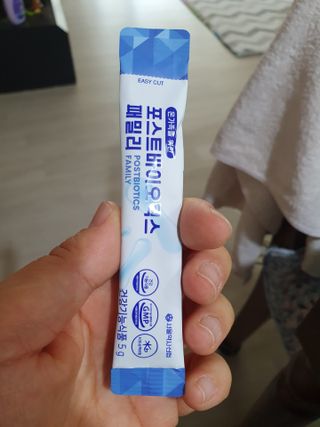 서울약사신협_포스트바이오틱스패밀리_5g x 100포 — 5점을 준 리뷰어가 2021년 3월 올린 사용 사진