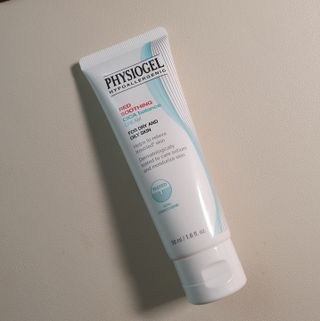 피지오겔 레드수딩 시카밸런스 크림 50ml — 5점을 준 리뷰어가 2022년 4월 올린 사용 사진
