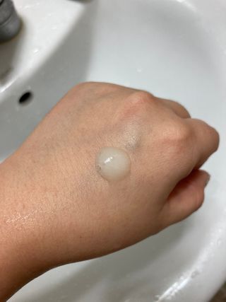 [묘오한] 고농축 분사형 진정 보습 앰플 고마진정할때 + 약산성 폼클렌징 고마지워질때 — 5점을 준 리뷰어가 2021년 1월 올린 사용 사진