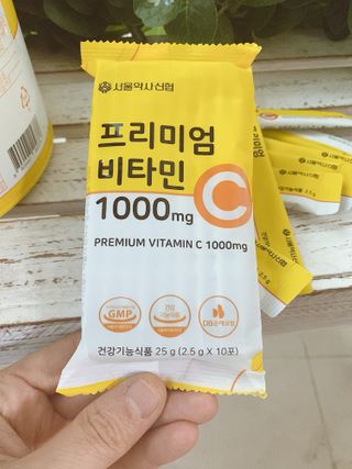서울약사신협 프리미엄비타민C1000_2.5G x 100포 — 5점을 준 리뷰어가 2020년 12월 올린 사용 사진