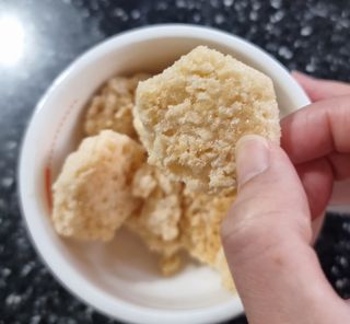 미즈꼬레아 치즈맛 누룽지크리스피 — 5점을 준 리뷰어가 2022년 2월 올린 사용 사진