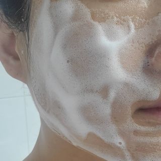 아미퓨어 [라이브] 피부장벽 강화를 위한 머랭 버블 클렌저 천연계면활성제로 온가족 사용가능 — 5점을 준 리뷰어가 2021년 6월 올린 사용 사진