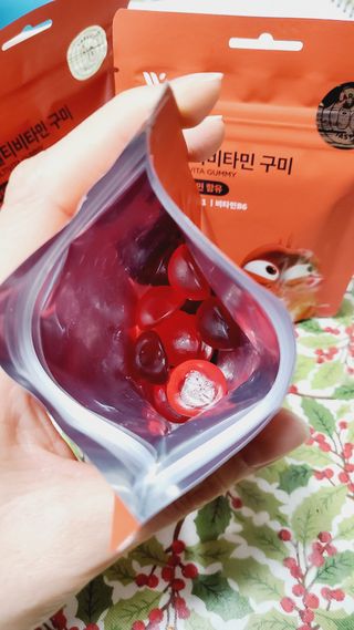 [푸름웰니스] 라바 멀티비타민 구미 36g — 4점을 준 리뷰어가 2022년 2월 올린 사용 사진