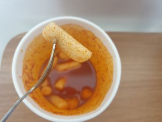 유비쿡 컵떡볶이 매운컵떡볶이2개/ 짜장컵떡볶이 2개  총 4개세트 — 5점을 준 리뷰어가 2021년 2월 올린 사용 사진
